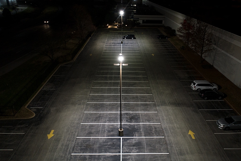 300W LED Parking Lot Light - Shoebox Area Light - 40,700 Lumens - 1000W MH Equivalent - 4000K/5000K - Knuckle Slipfitter Mount